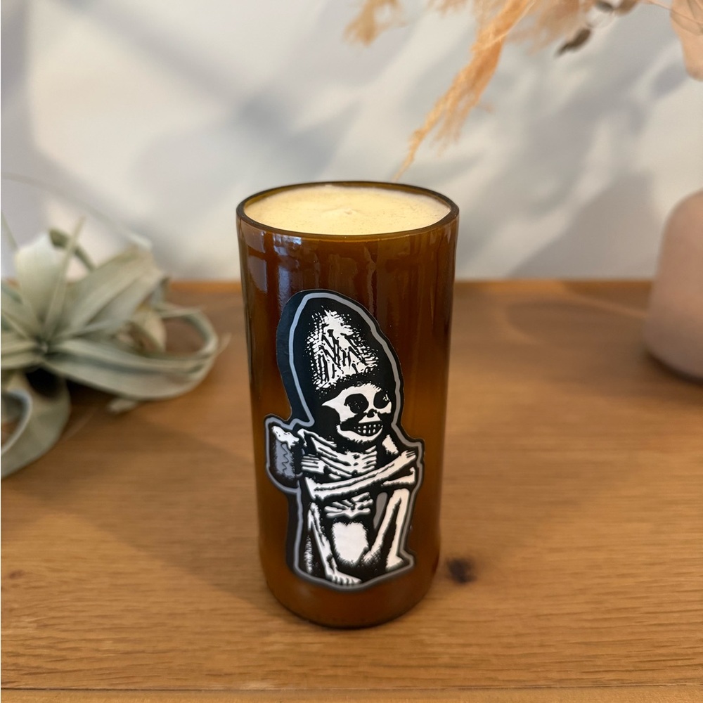 Recycled Handmade Craft Beer Candle - Dead Guy Ale Soy Candle - Picture 3 of 4